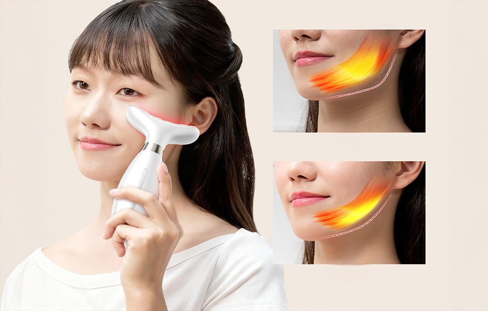 Femme utilisant l'appareil avec une pointe illuminée sur sa joue, avec une visualisation de l'effet liftant sur la mâchoire