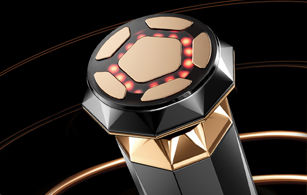 Appareil de massage lifting avec tête dorée et microcourants