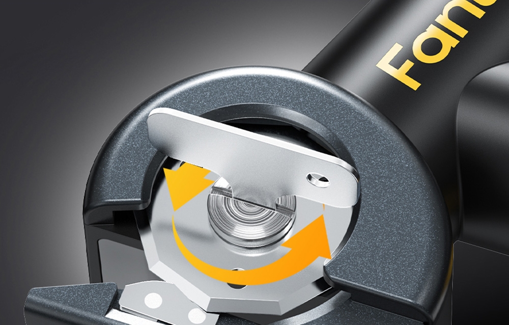 Gros plan de la tête de la découpeuse électrique.