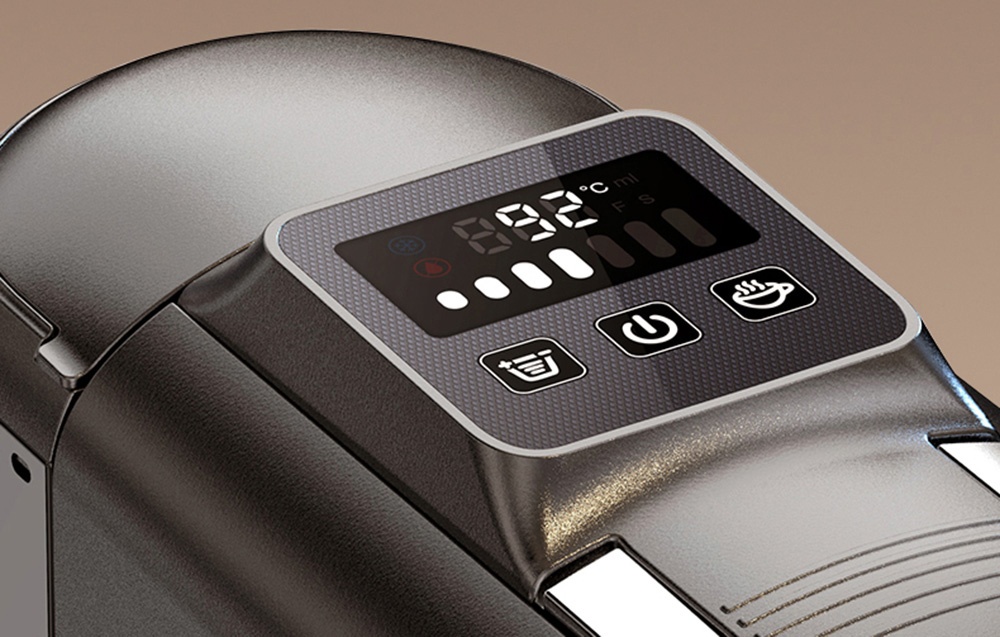 Gros plan sur le panneau de contrôle de la machine avec écran LCD affichant 92°C