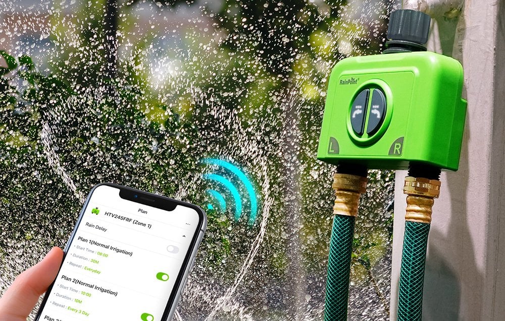 Smartphone se connectant via Wi-Fi au contrôleur d'irrigation RainPoint.